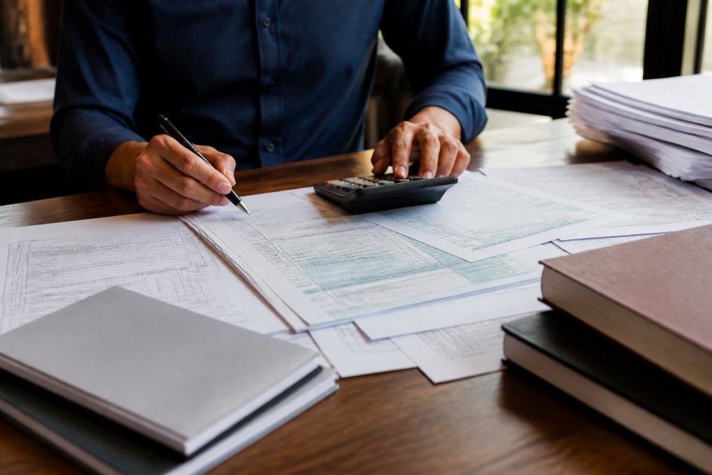 Tax Management vs Financial Reporting for Shareholders